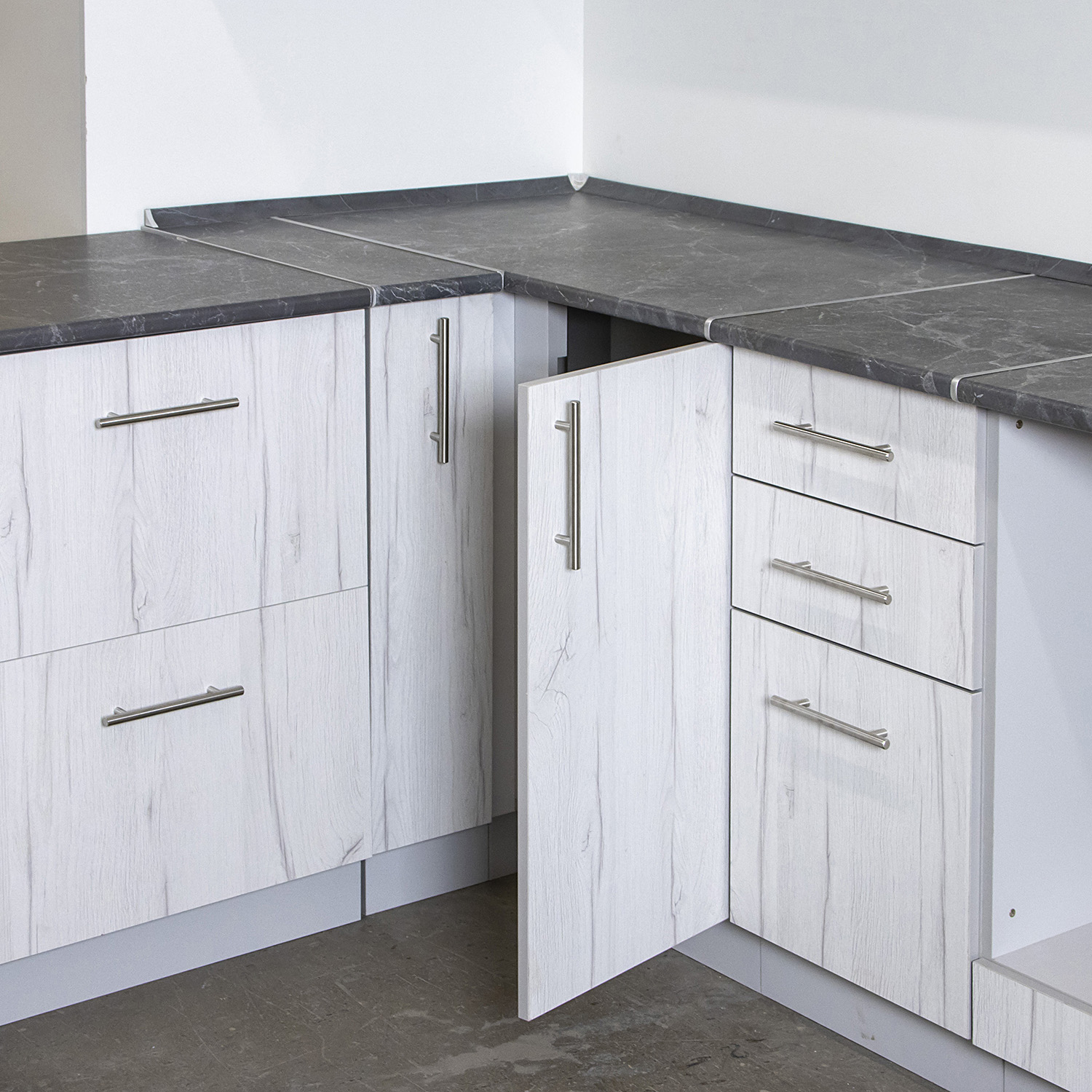 Шкаф напольный угловой 1000х850х600 мм BROZEX-WOOD Camellia, левый, с дверцей, серый / юта