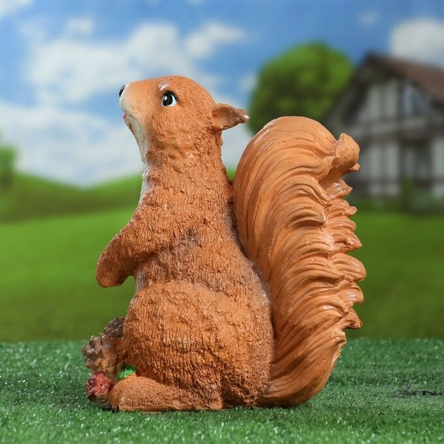 Садовая фигура "Белка с шишками" 24х14х19см 4870383