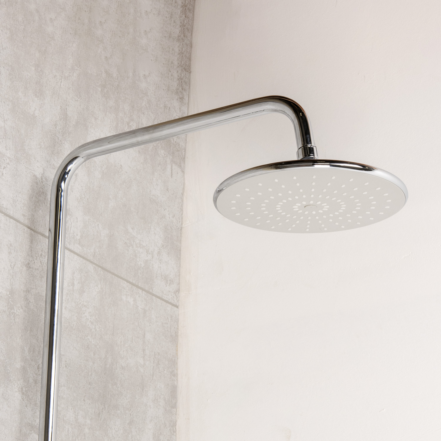 Смеситель д/ванны со стойкой для душа + ручной и тропич. душ Diadonna D80-335122 *1/4