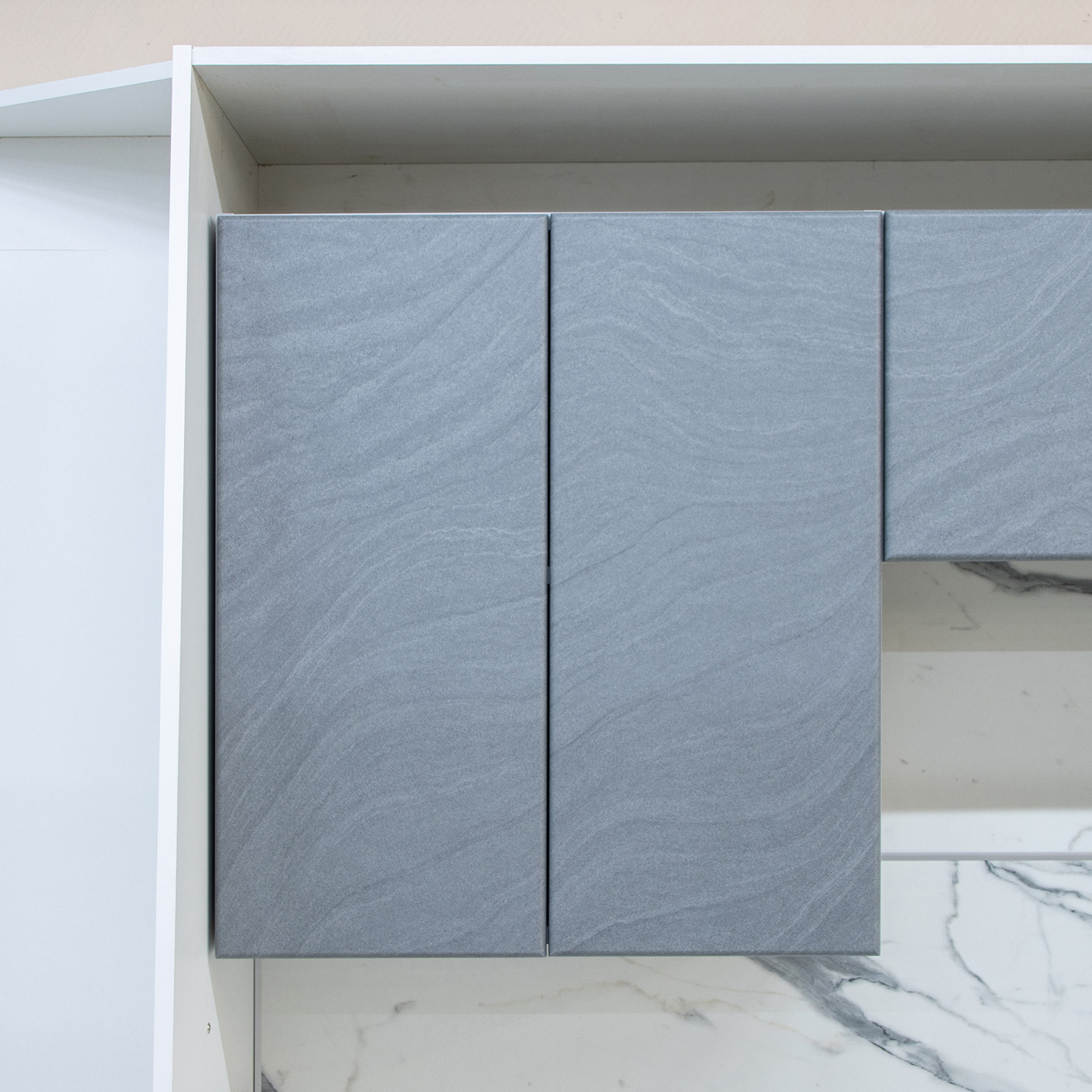 Шкаф навесной 600х676х290 мм BROZEX-WOOD GreyWind, с двумя дверцами