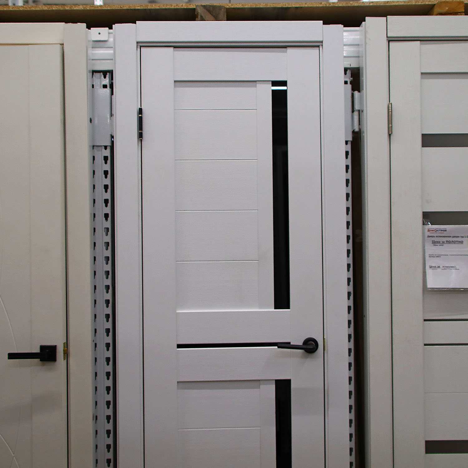 Комплект двери Даллас, 2000х800 мм, полотно, погонаж, фурнитура, дуб белый/черный лакобель