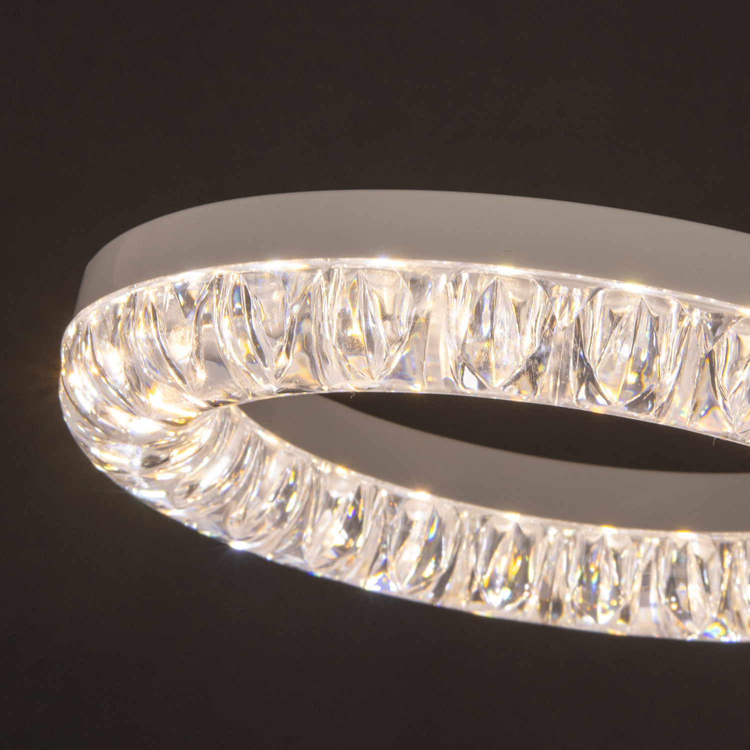 Люстра 09847-0.3-03A WH LED ПДУ+диммер S=10м2 *1