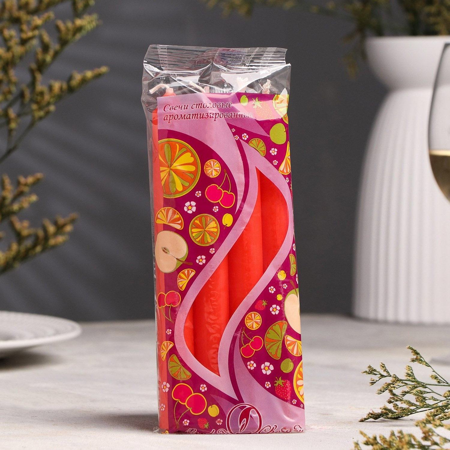 Набор свечей столовых ароматических "Клубника", 17,5 х 1,8 см, 40 г, 5 ч, 4 штуки 1575308
