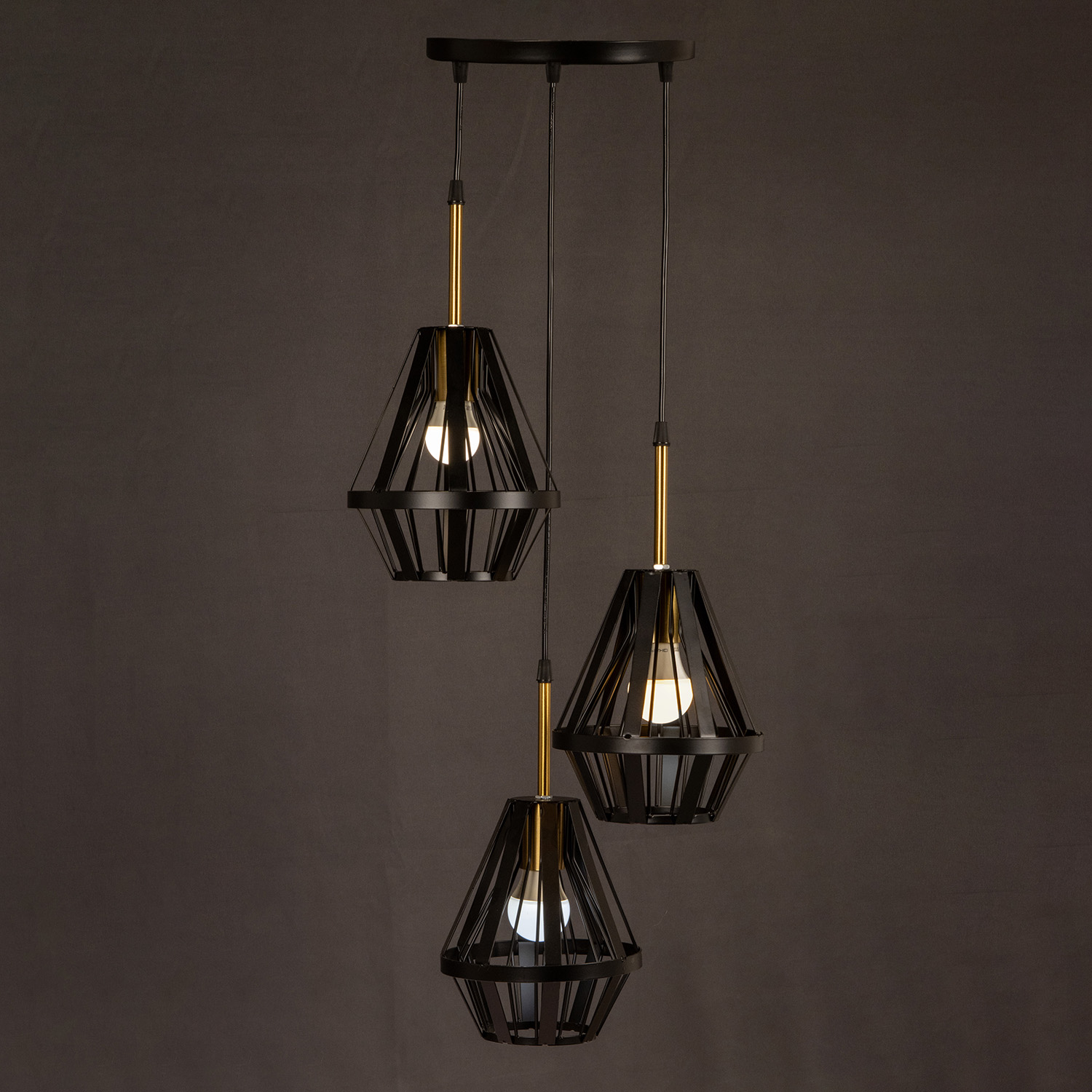 Светильник подвесной 05586-0.9-03 BK  40Вт Е27 S=18м2  *1