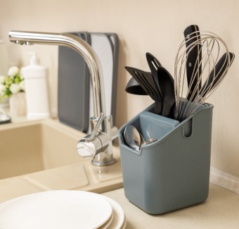 Сушилка для стол.приб,кух.прин,ножей настольная пластм. 140х130х175мм "Smart" арт.314 "П-быт" *1/24