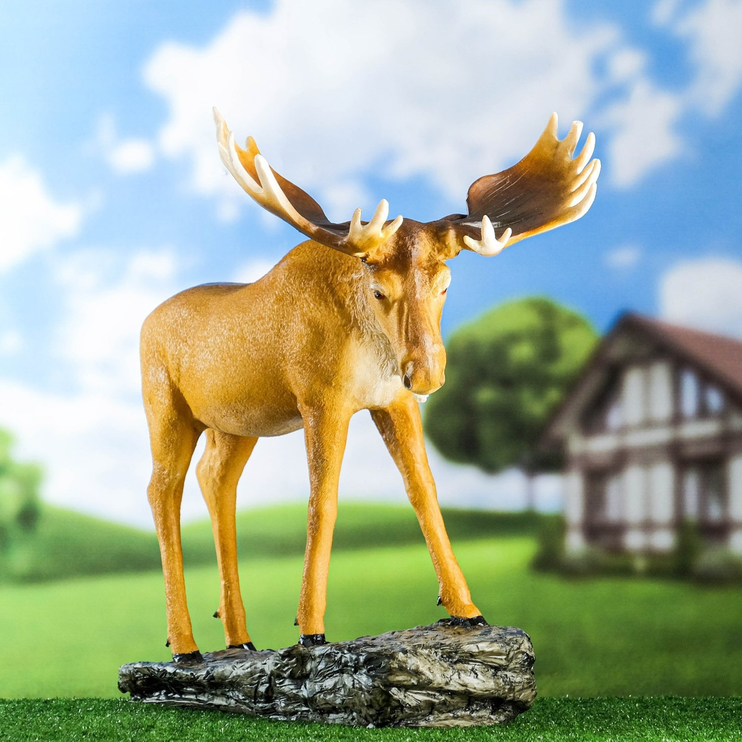 Садовая фигура "Лось на камне" 49х52х30см 7426200