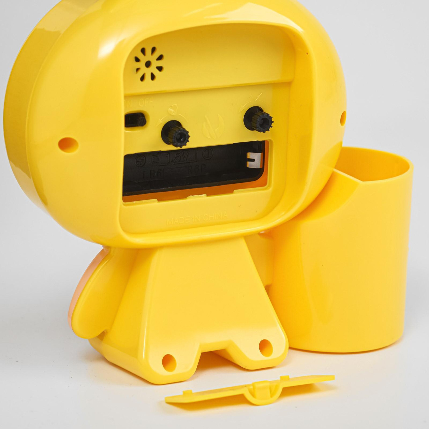 Будильник "Пчела", желтая,  13.5х14.5 см 3975151