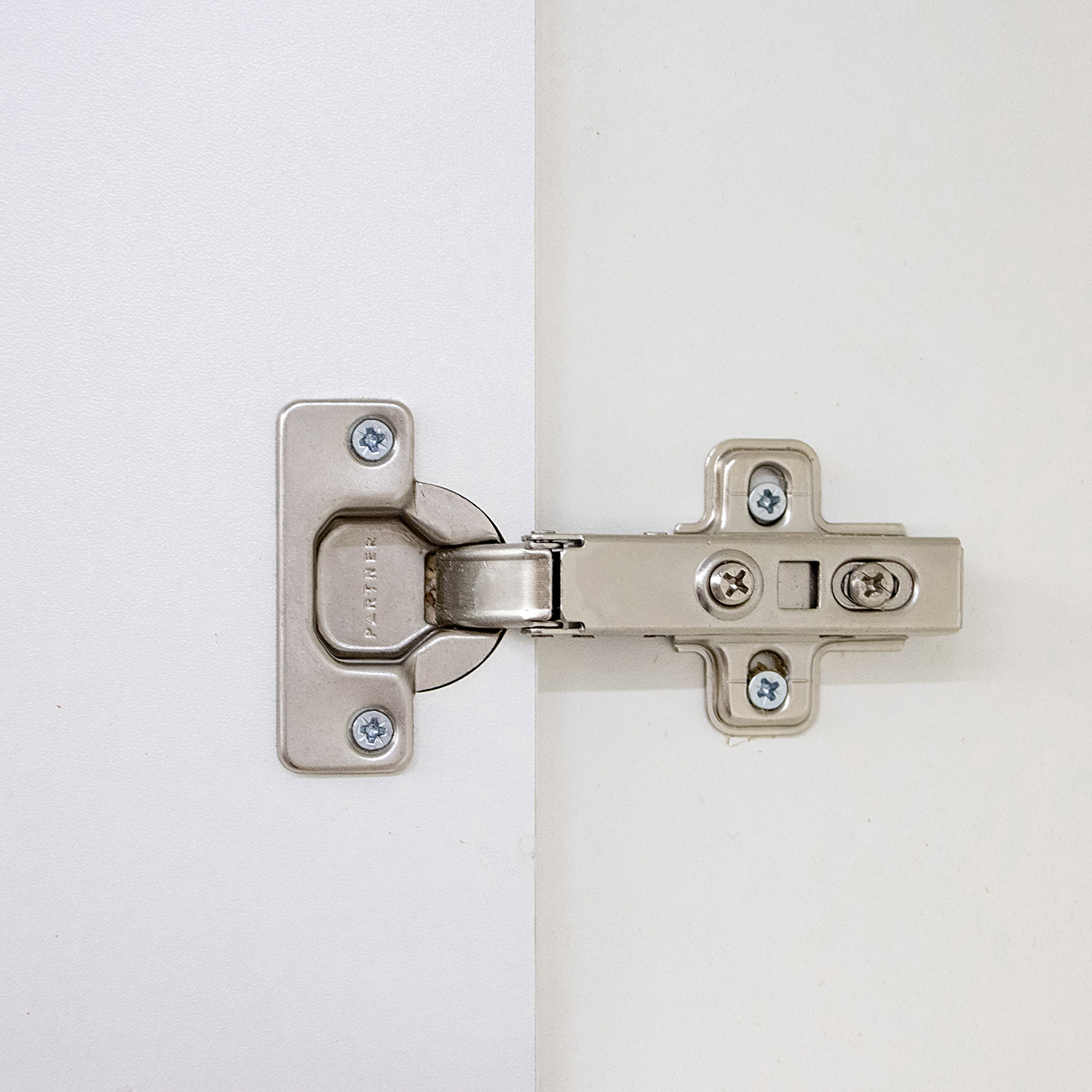 Шкаф навесной 300х676х290 мм BROZEX-WOOD Liberty, с дверцей, белый