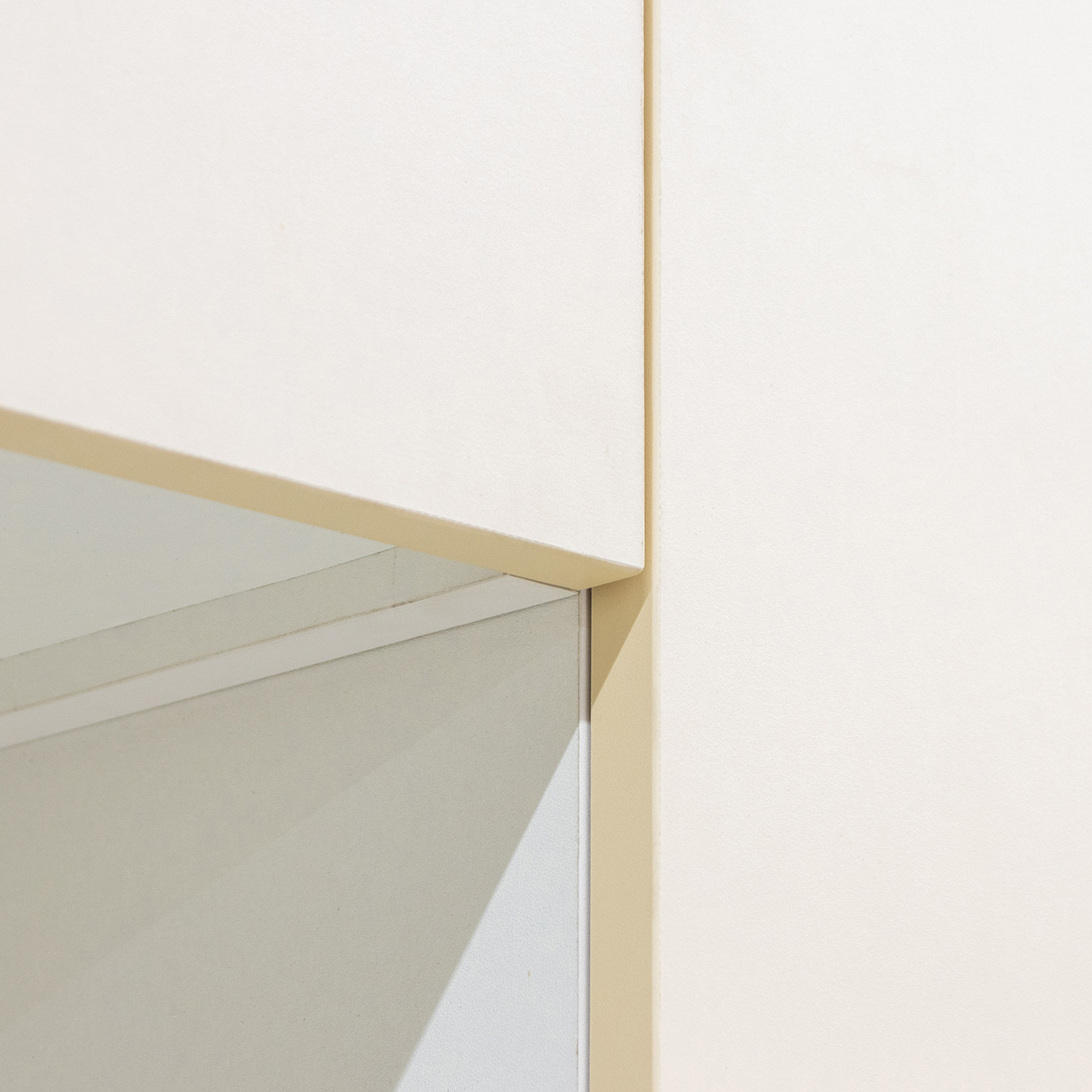 Шкаф навесной 600х338х290 мм BROZEX-WOOD Стиль, для вытяжки, с дверцей, белый / светло-бежевый