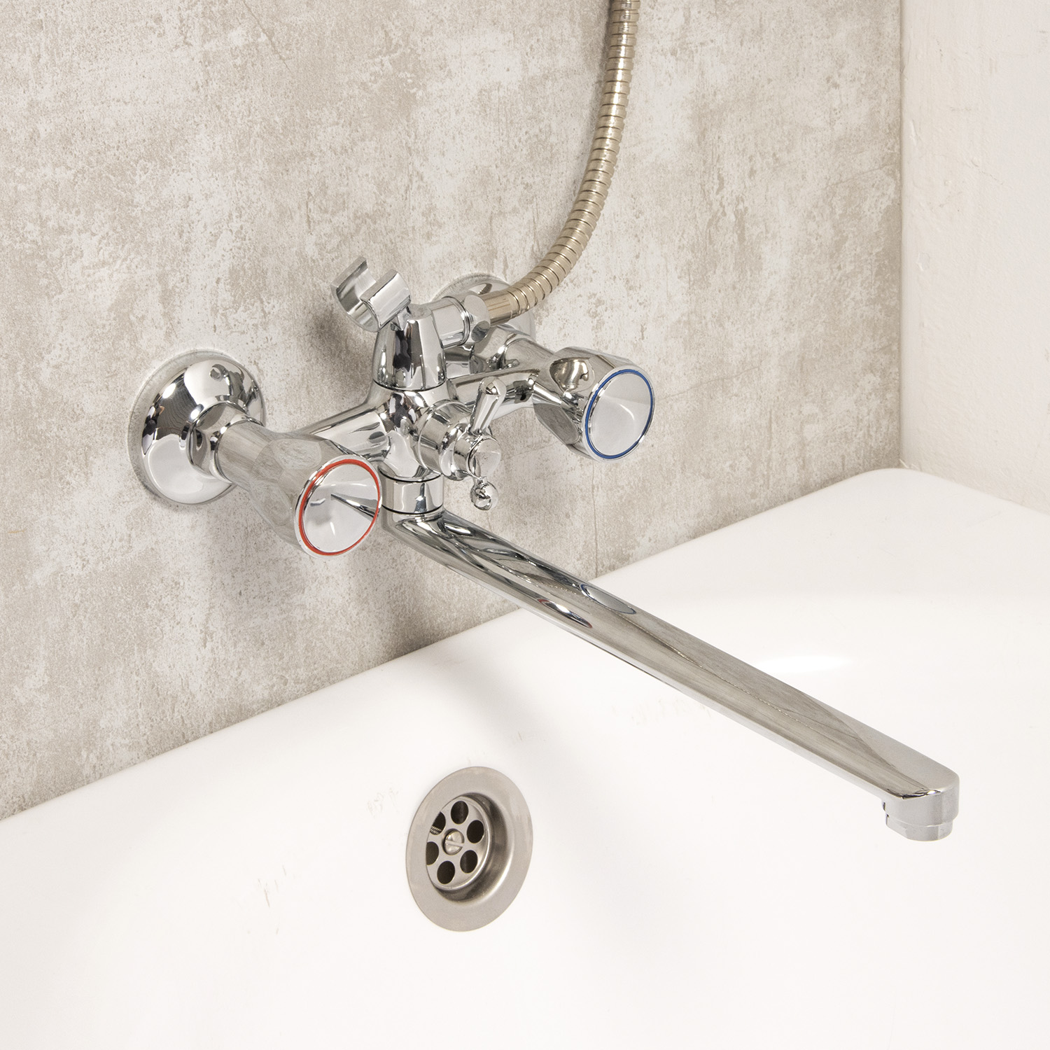 Смеситель для ванны Roegen RR120B, длинный излив, двухвентильный