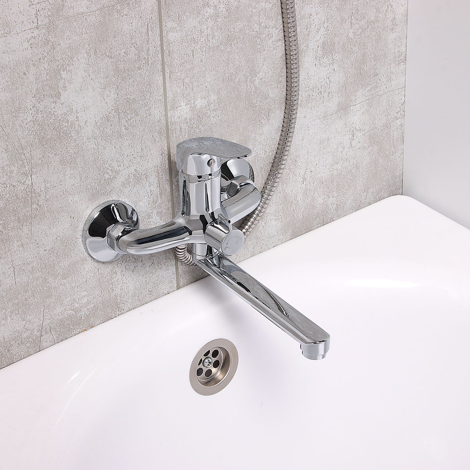 Смеситель для ванны Milardo Simp SIMSB02M02, длинный излив, однорычажный, с лейкой