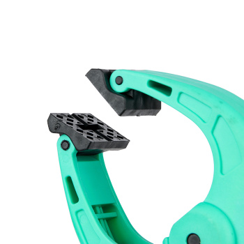 Струбцина STURM клещеобр. пласт. корпус, усиленная пружина, дл.160мм, зев.70мм 1078-07-70 *1/50/100