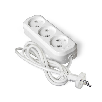 Удлинитель бытовой UNIVersal У6-639М, 3 розетки, 7 м, ПВС, 2х0,75 мм2, 1300 Вт, без заземления