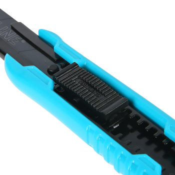 Нож строительный 18мм корпус пластик АВС направл.нерж.сталь автофиксация арт.2013FINLAND*24/288