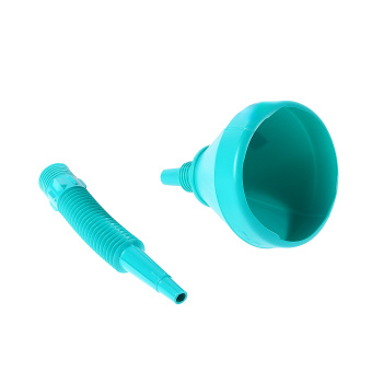 Воронка пластм. автомобильная с гофр. удлинителем М207(Октябрьский) *1/10